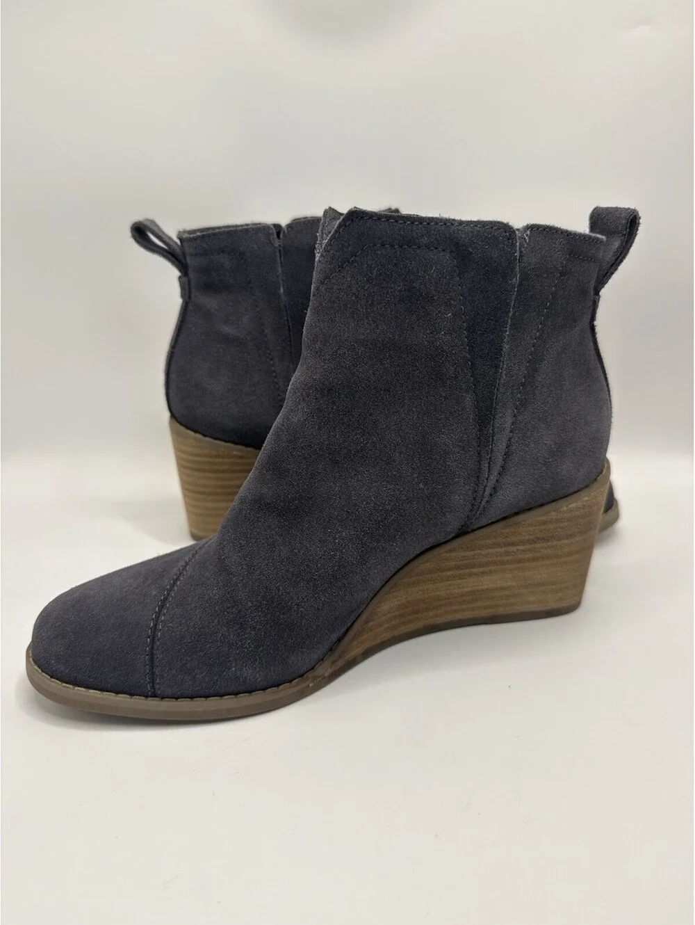 TOMS Clare Wedge Bootie Womens Dark Gray Suede Ankle Boots Side Zip Size 7 NWOB